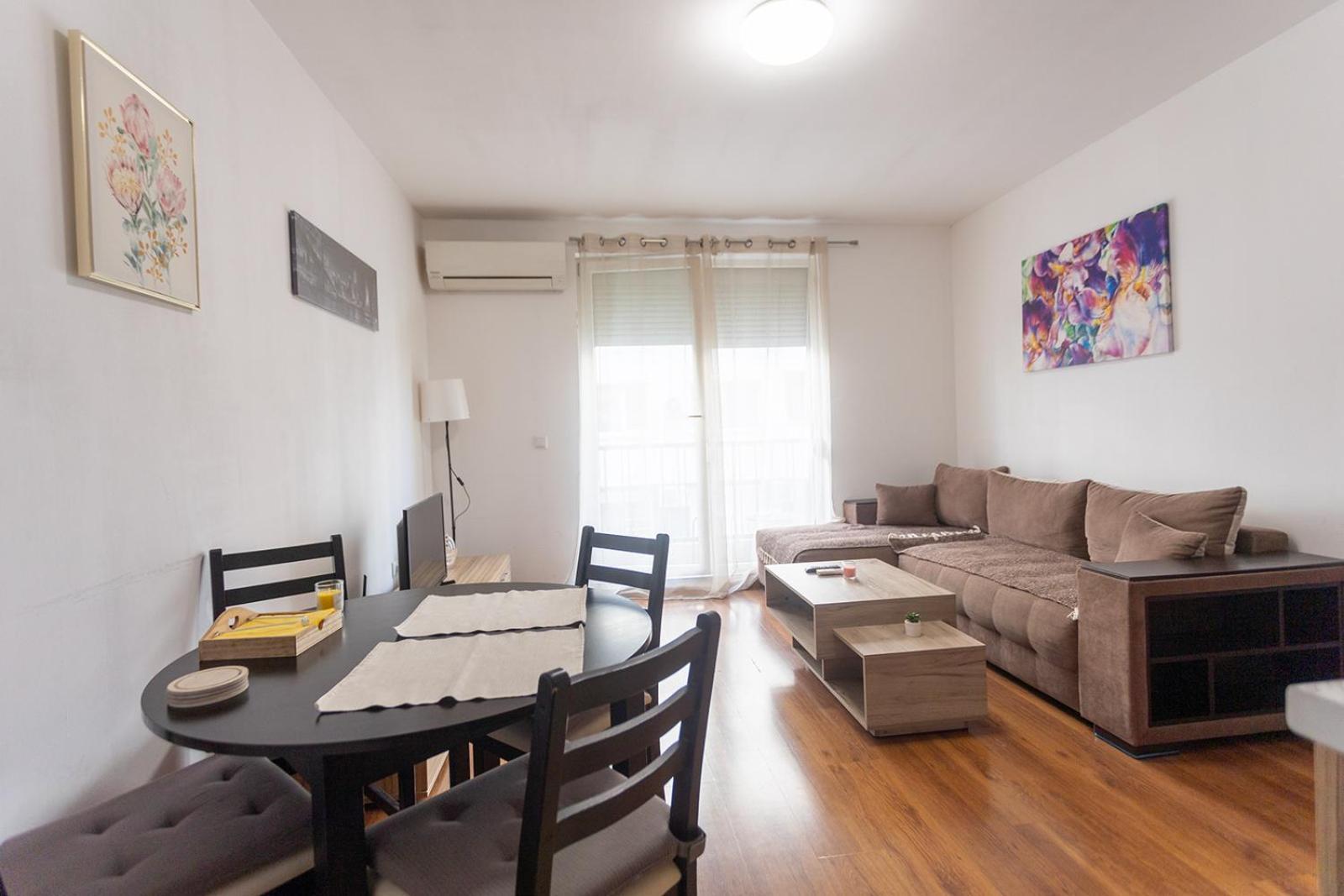 Apartament Karastoyanovi's Apartment- Studentski Grad Sofia